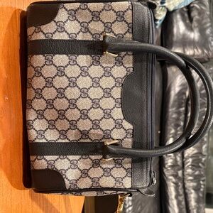 Vintage Gucci Navy Leather trimmed handbag